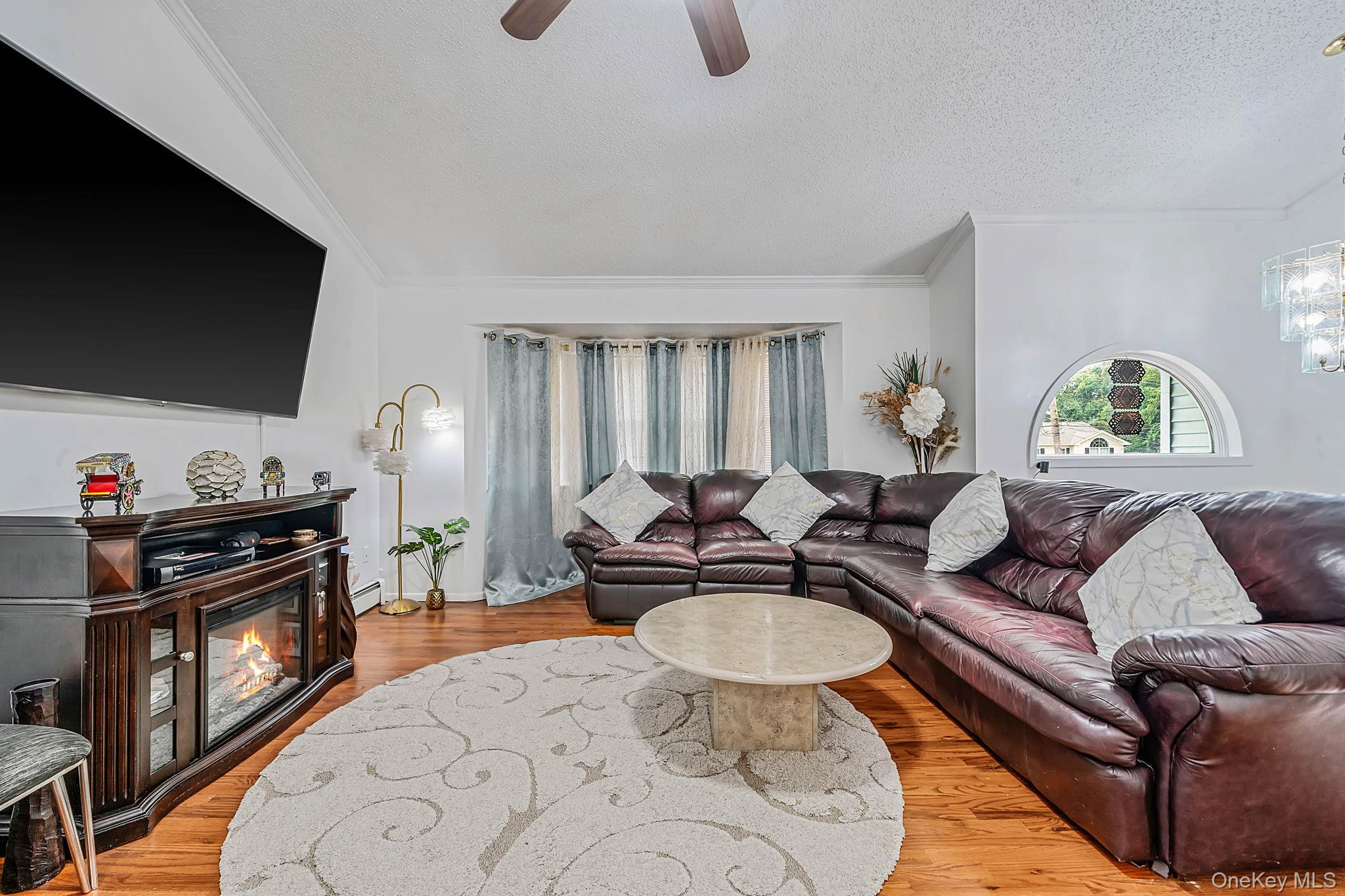 107 Cedar Oaks Avenue Property Photo 12