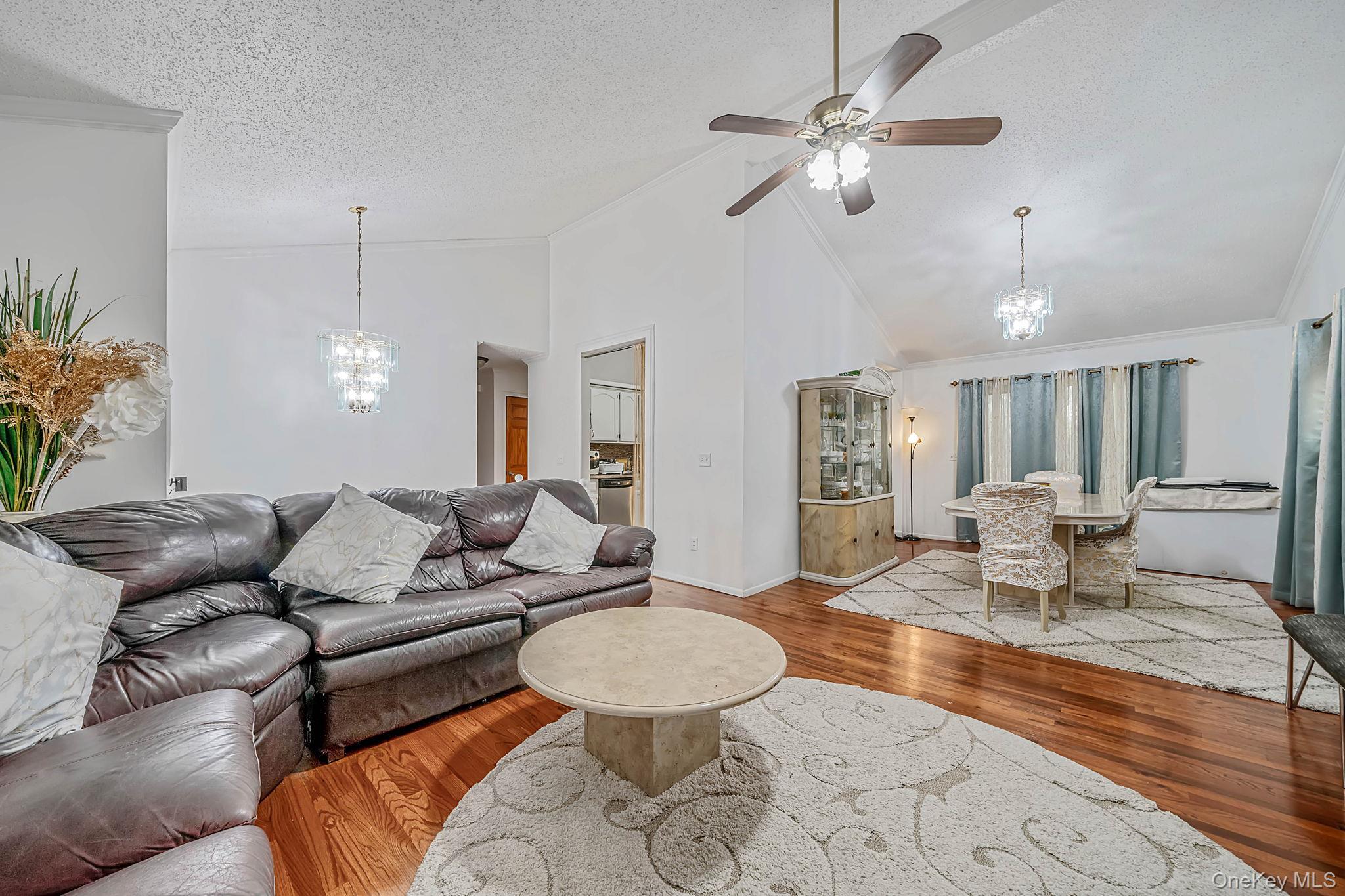 107 Cedar Oaks Avenue Property Photo 14
