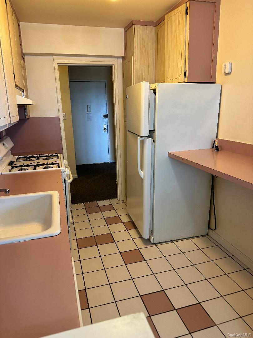 151-15 84th Street 5n Property Photo 3