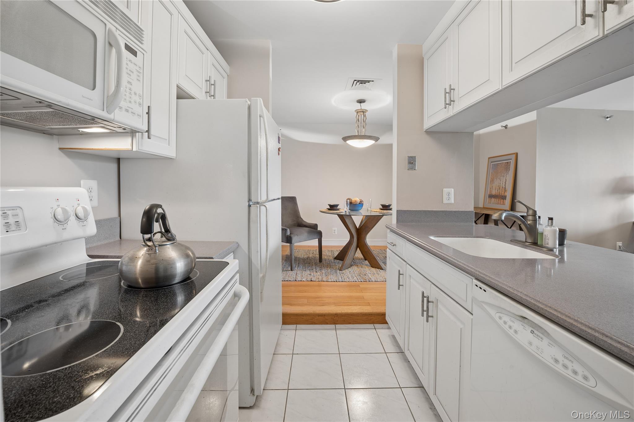 25 Rockledge Avenue Ph11 Property Photo 5