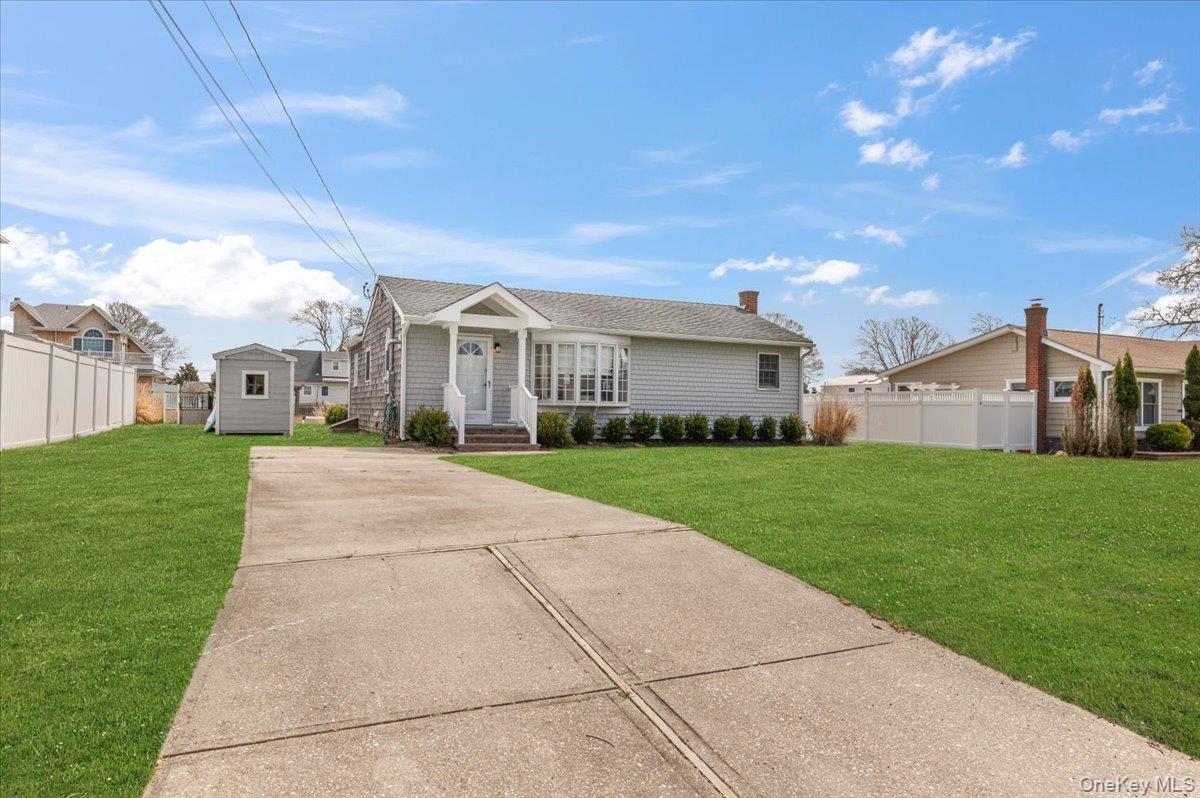 7 Whiting Road Property Photo 1