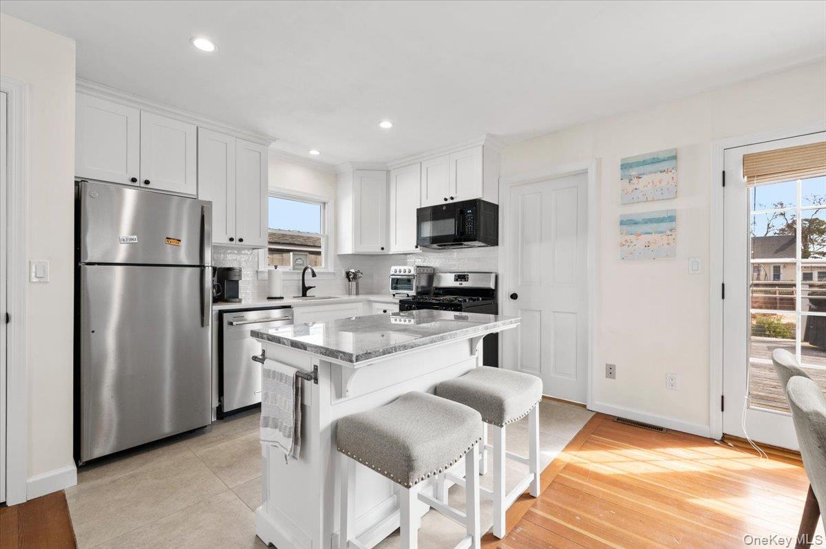 7 Whiting Road Property Photo 6