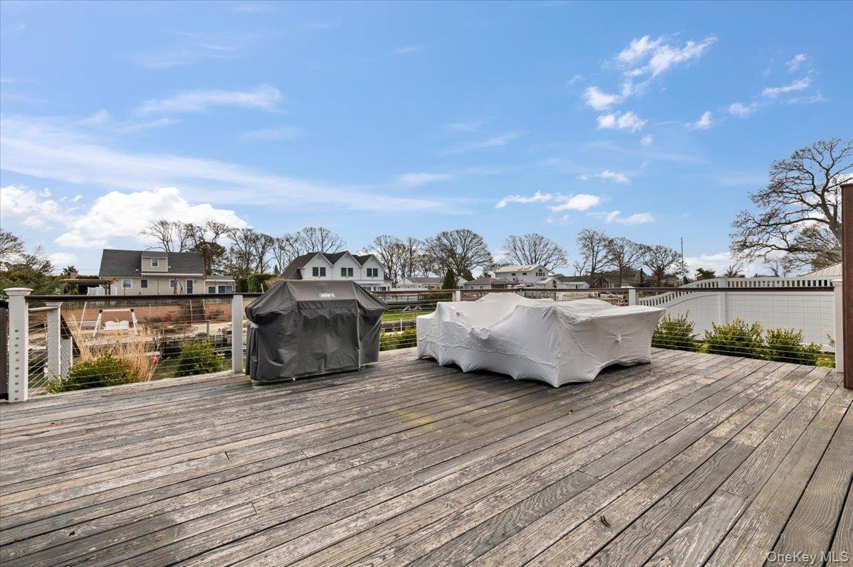 7 Whiting Road Property Photo 17