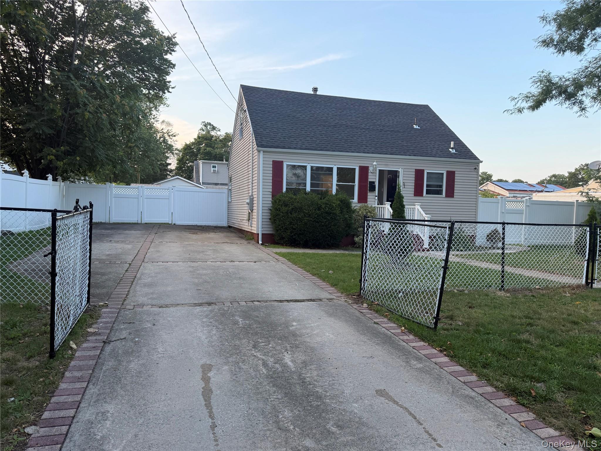 51 E Cedar Street Property Photo 1