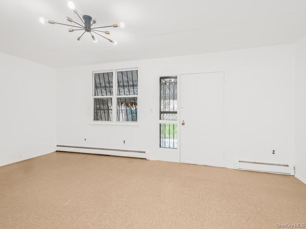 1060 Fox Street Property Photo 7