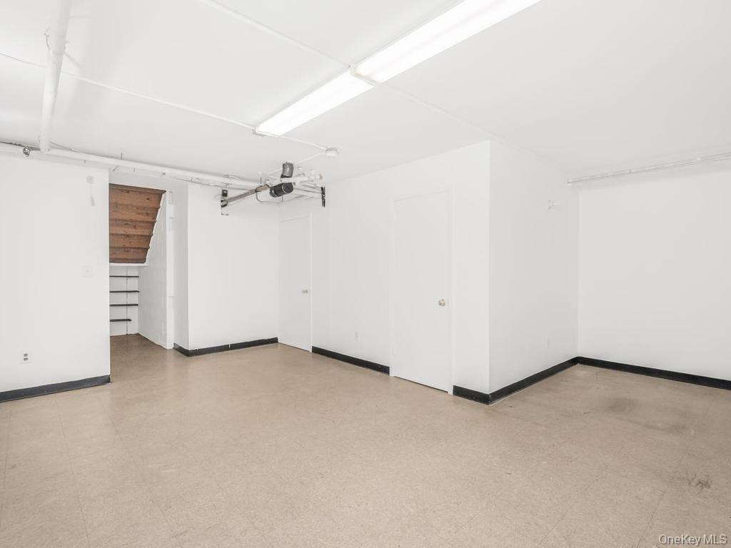 1060 Fox Street Property Photo 15