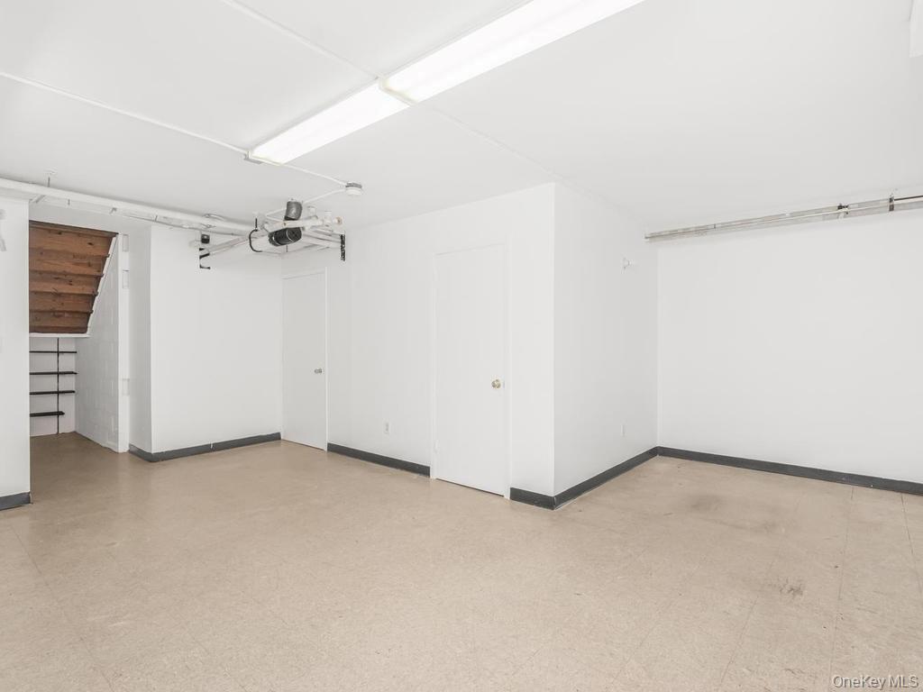 1060 Fox Street Property Photo 16