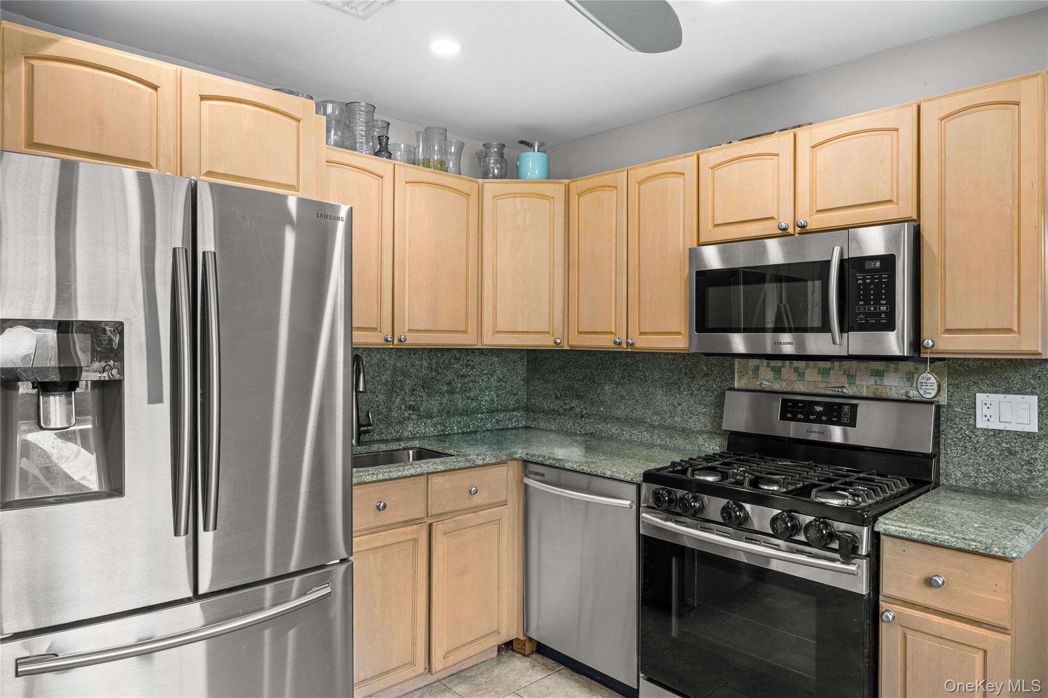 78 Circle Drive Property Photo 4
