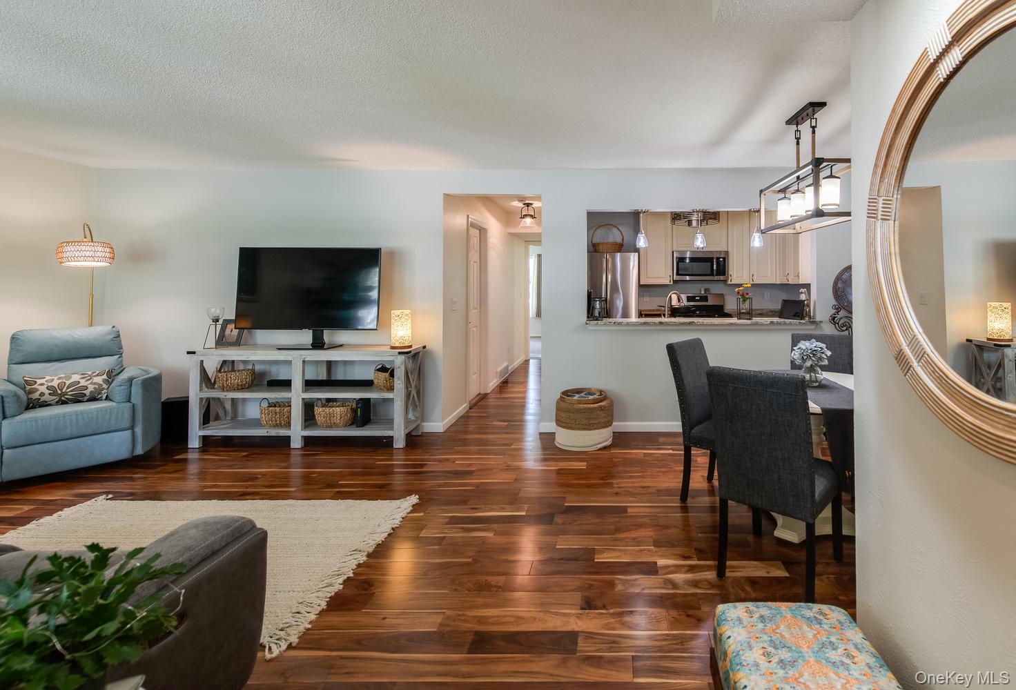 6 Burnham Court Property Photo 8