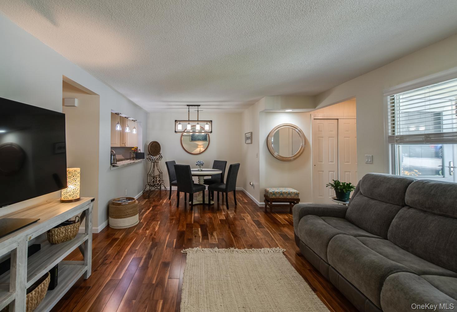 6 Burnham Court Property Photo 12