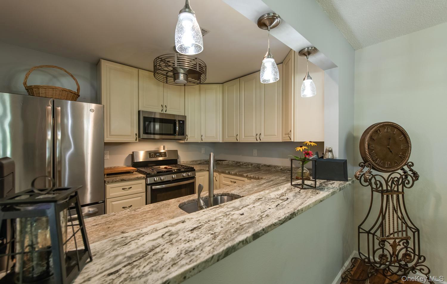 6 Burnham Court Property Photo 15