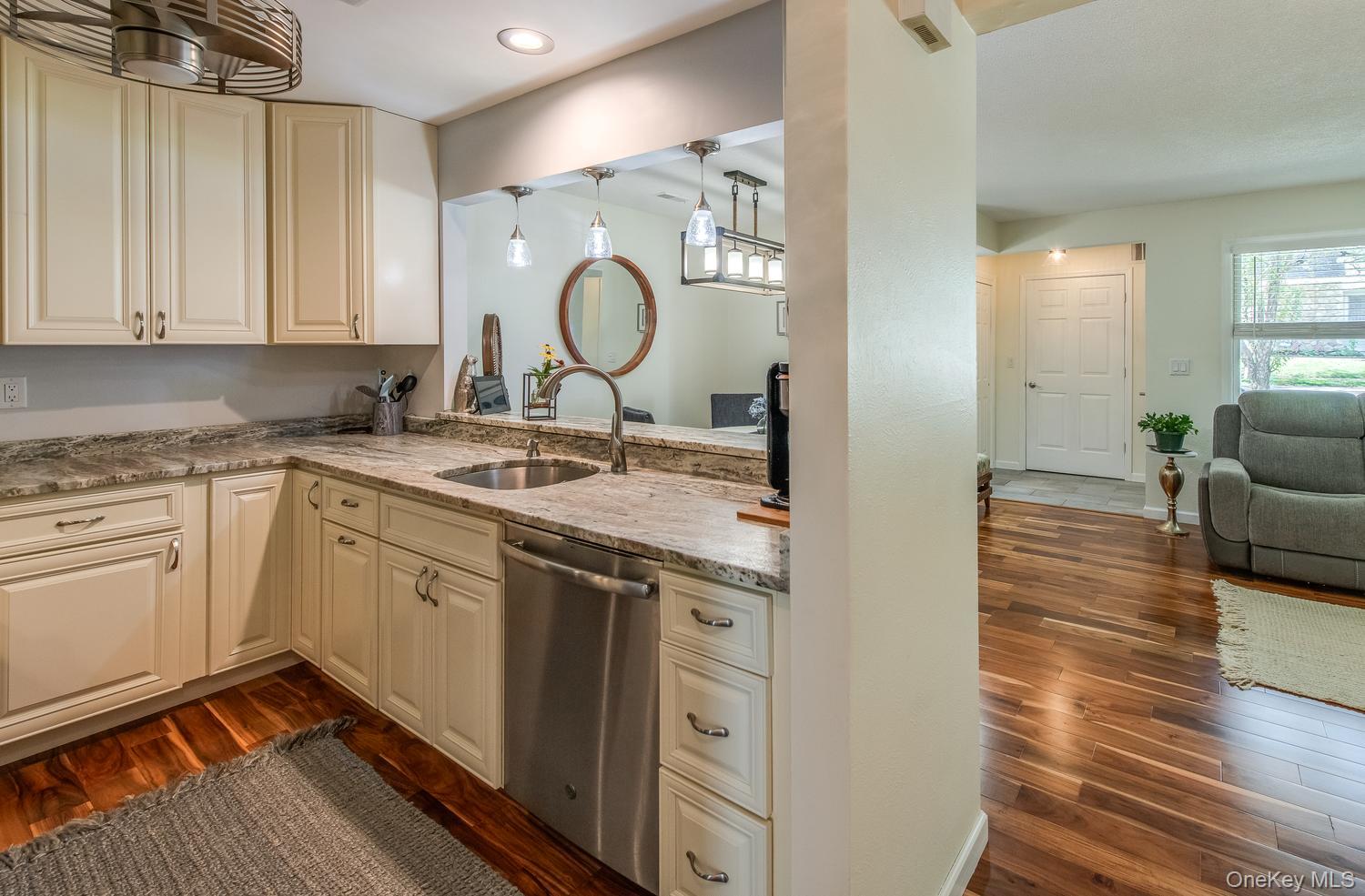 6 Burnham Court Property Photo 16