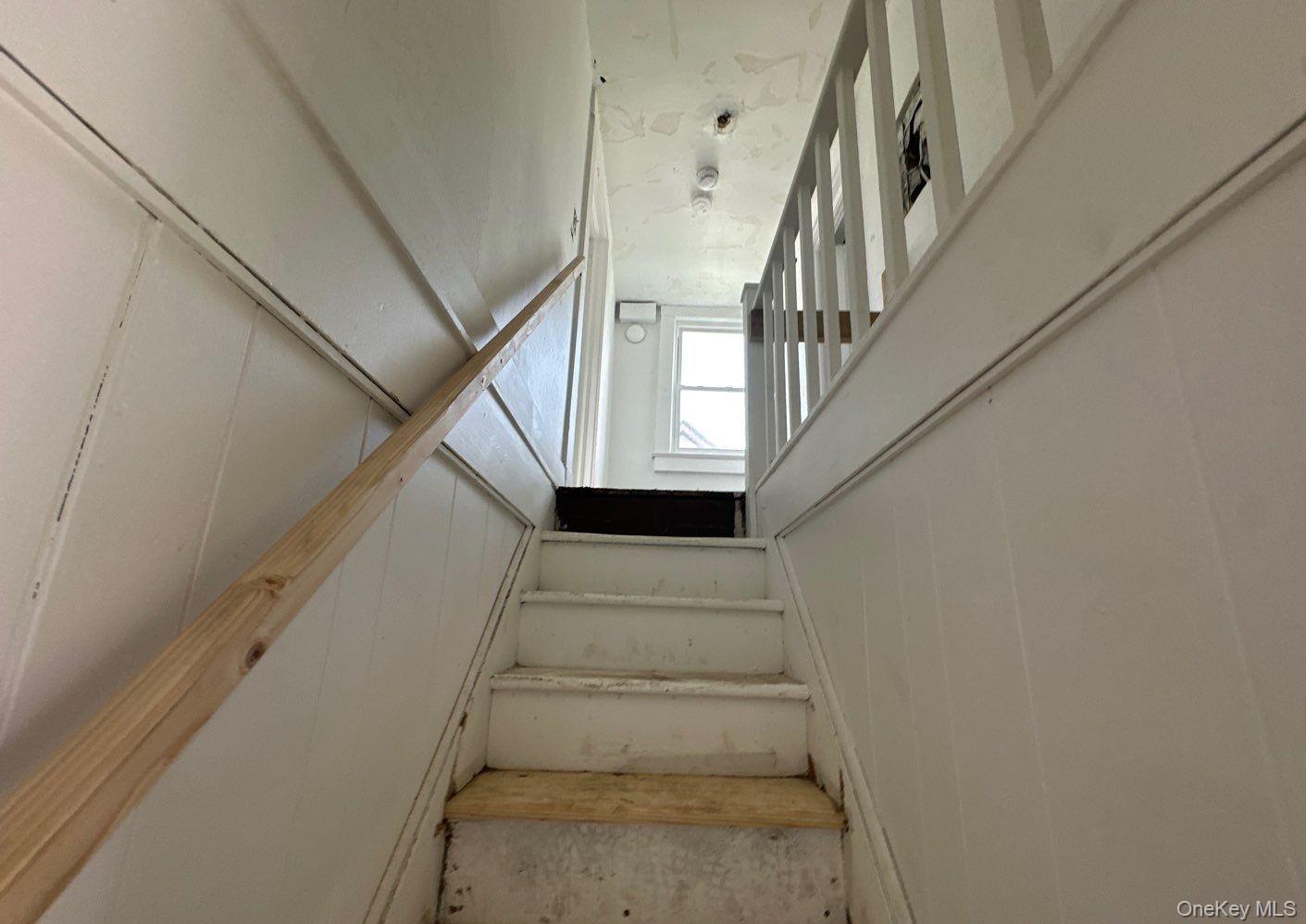 90 E 3rd Street Property Photo 9
