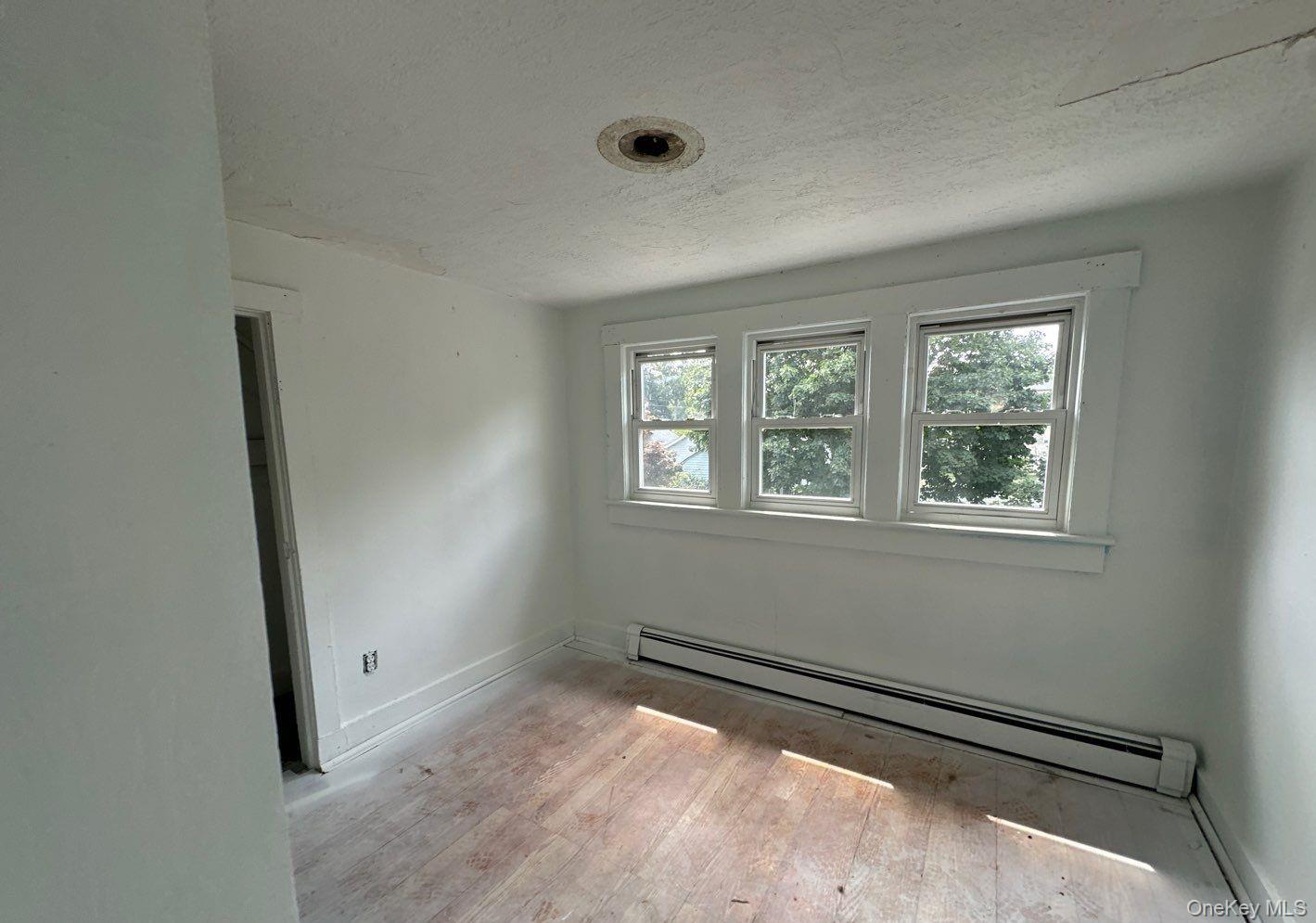 90 E 3rd Street Property Photo 10