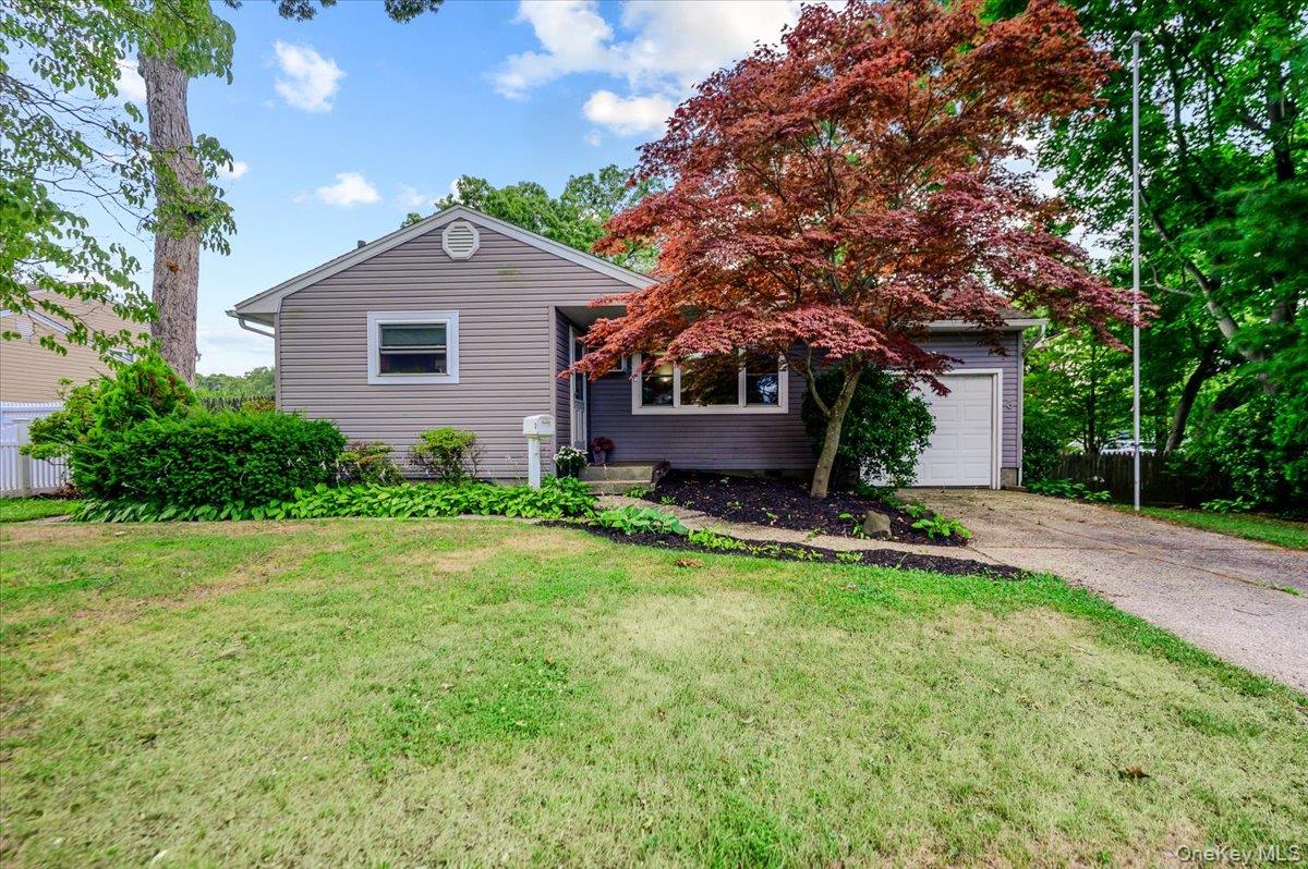 3 Ronald Lane Property Photo 1