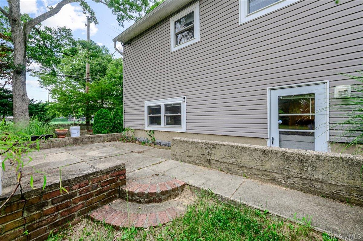 3 Ronald Lane Property Photo 19