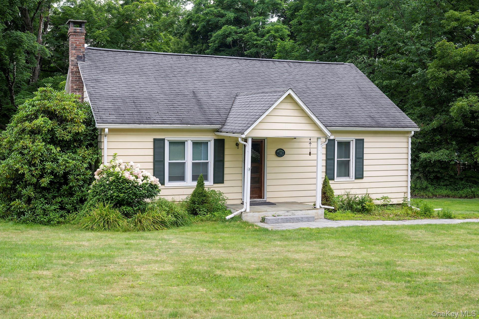 18 Highland Street Property Photo 1