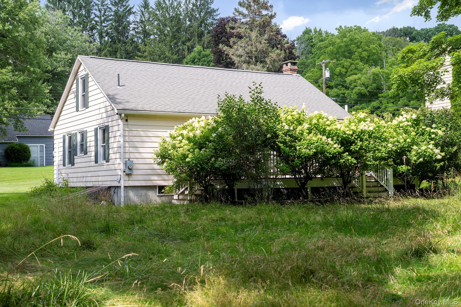 18 Highland Street Property Photo 3