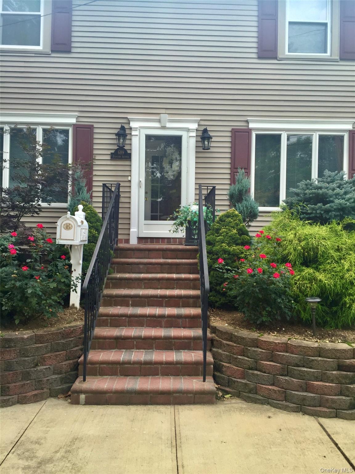 689 Stanton Avenue Property Photo 1