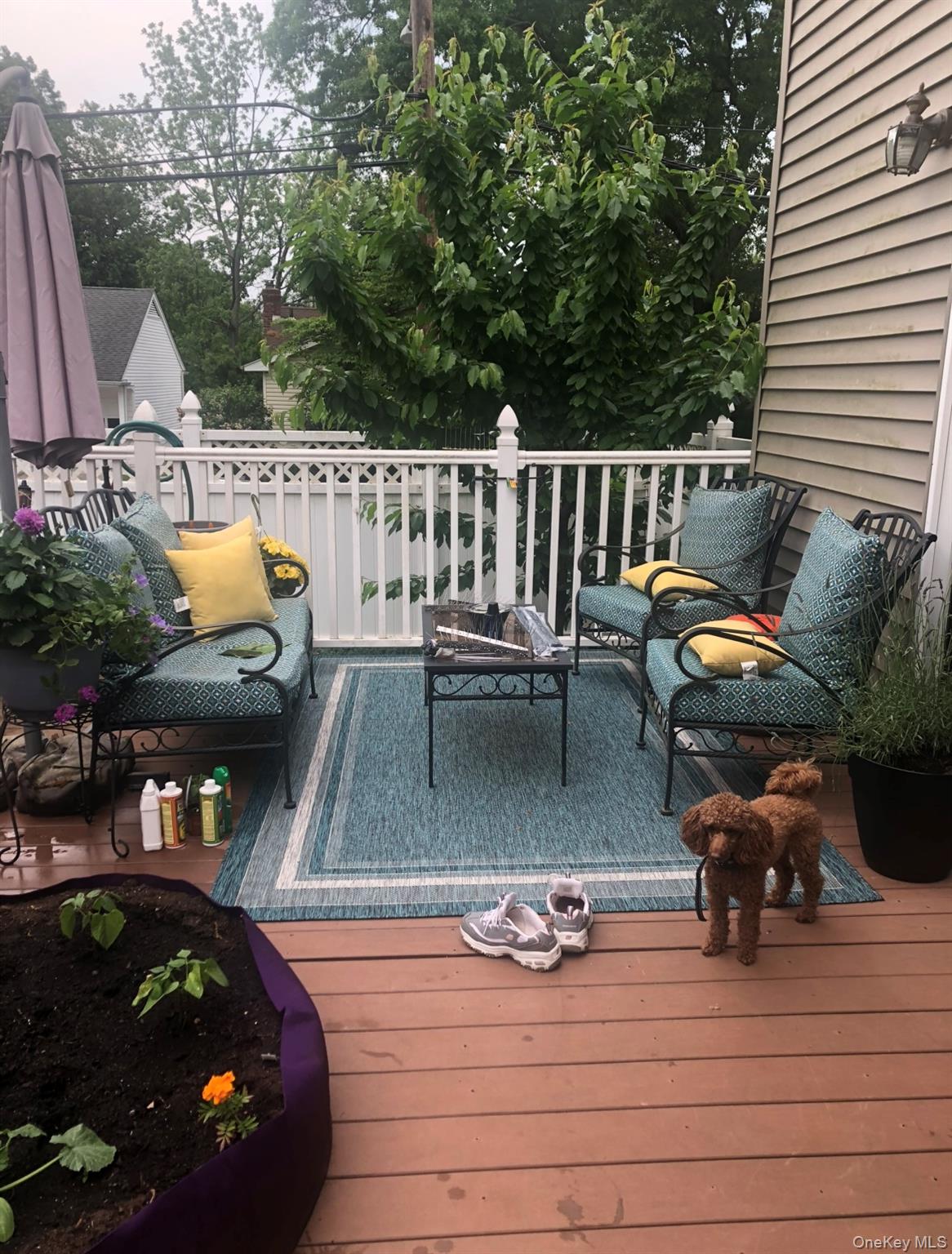 689 Stanton Avenue Property Photo 4