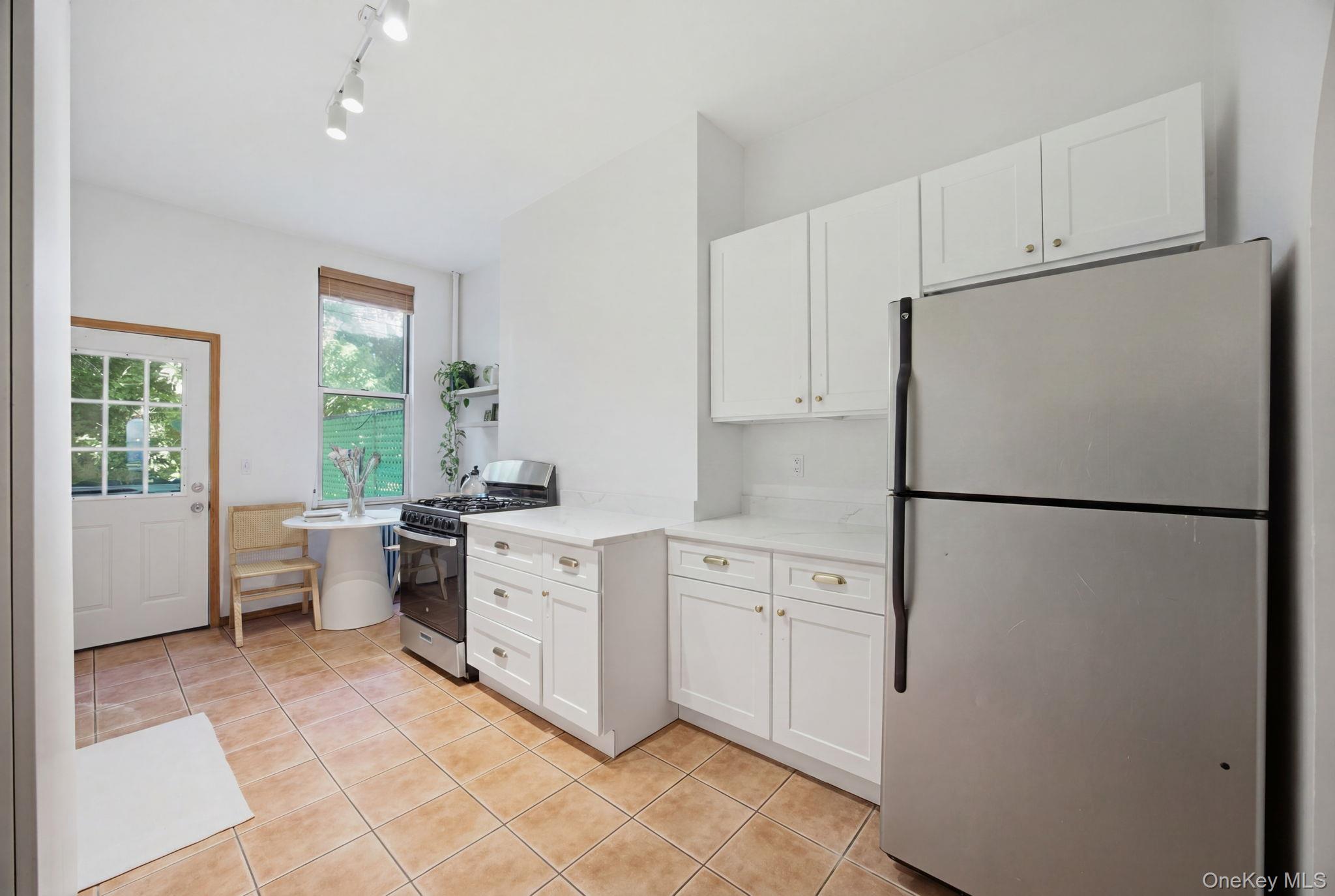 317 Eckford Street Property Photo 12