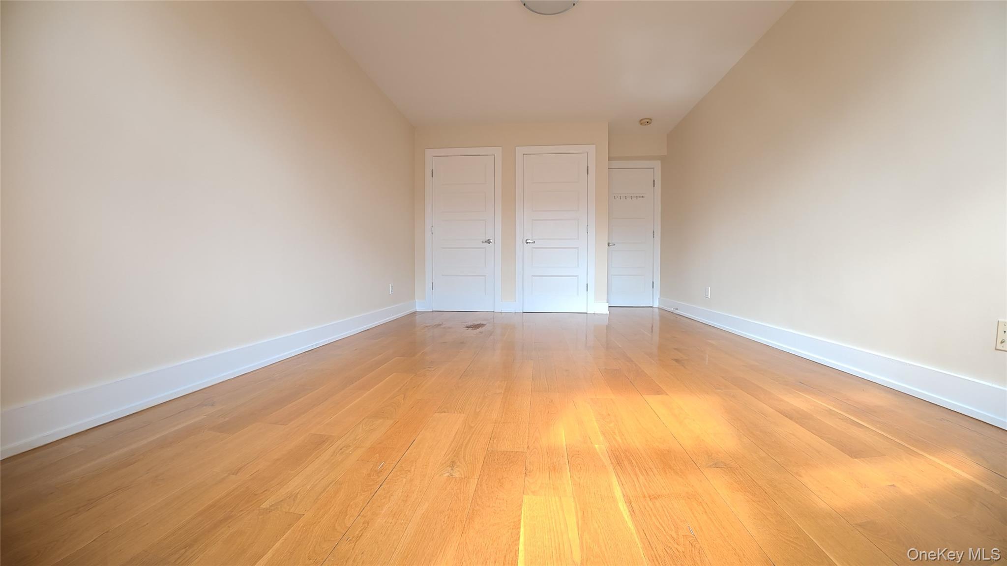 14220 Franklin Avenue 7f Property Photo 10