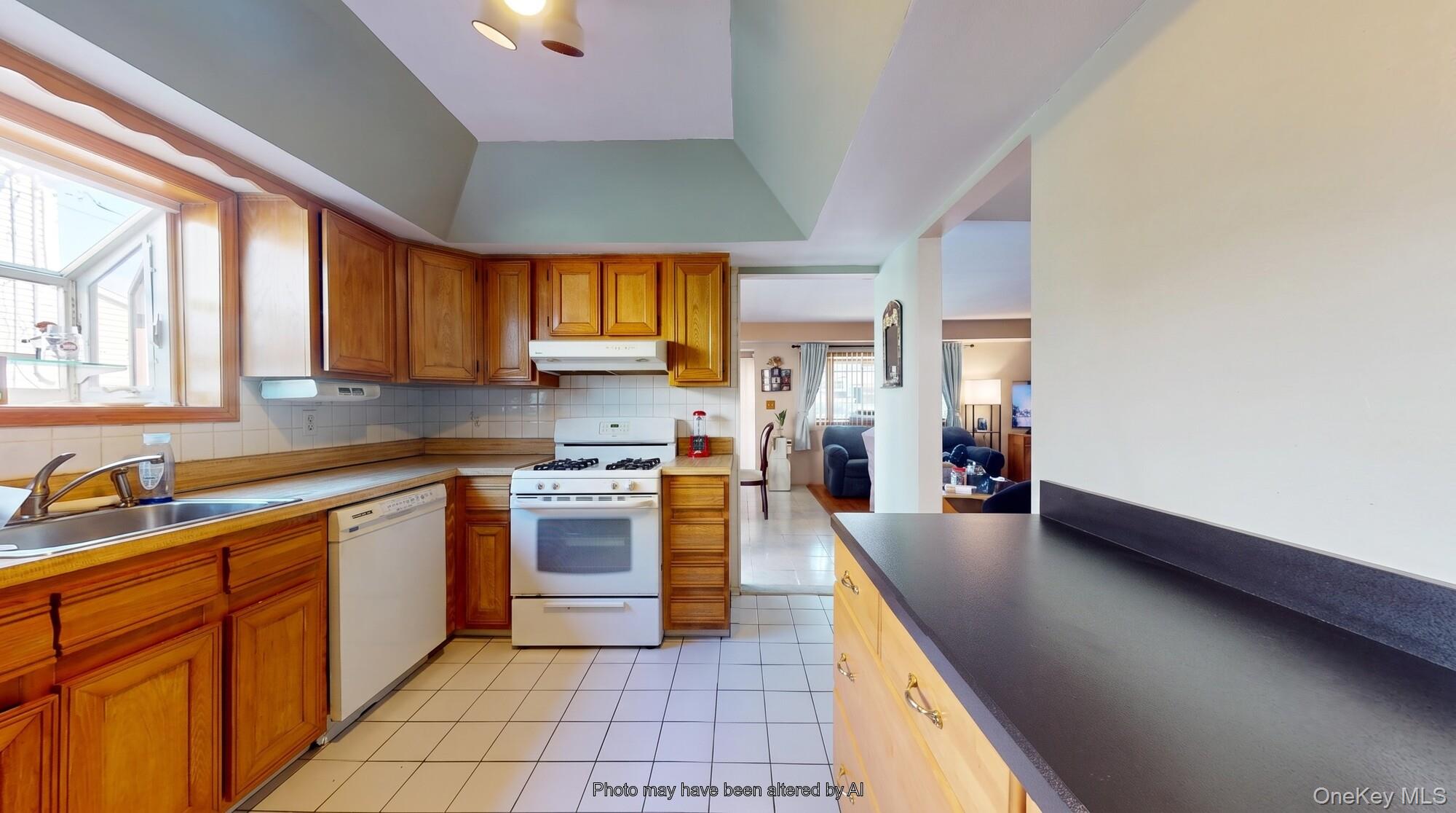 36 Leo Street 34 Property Photo 8