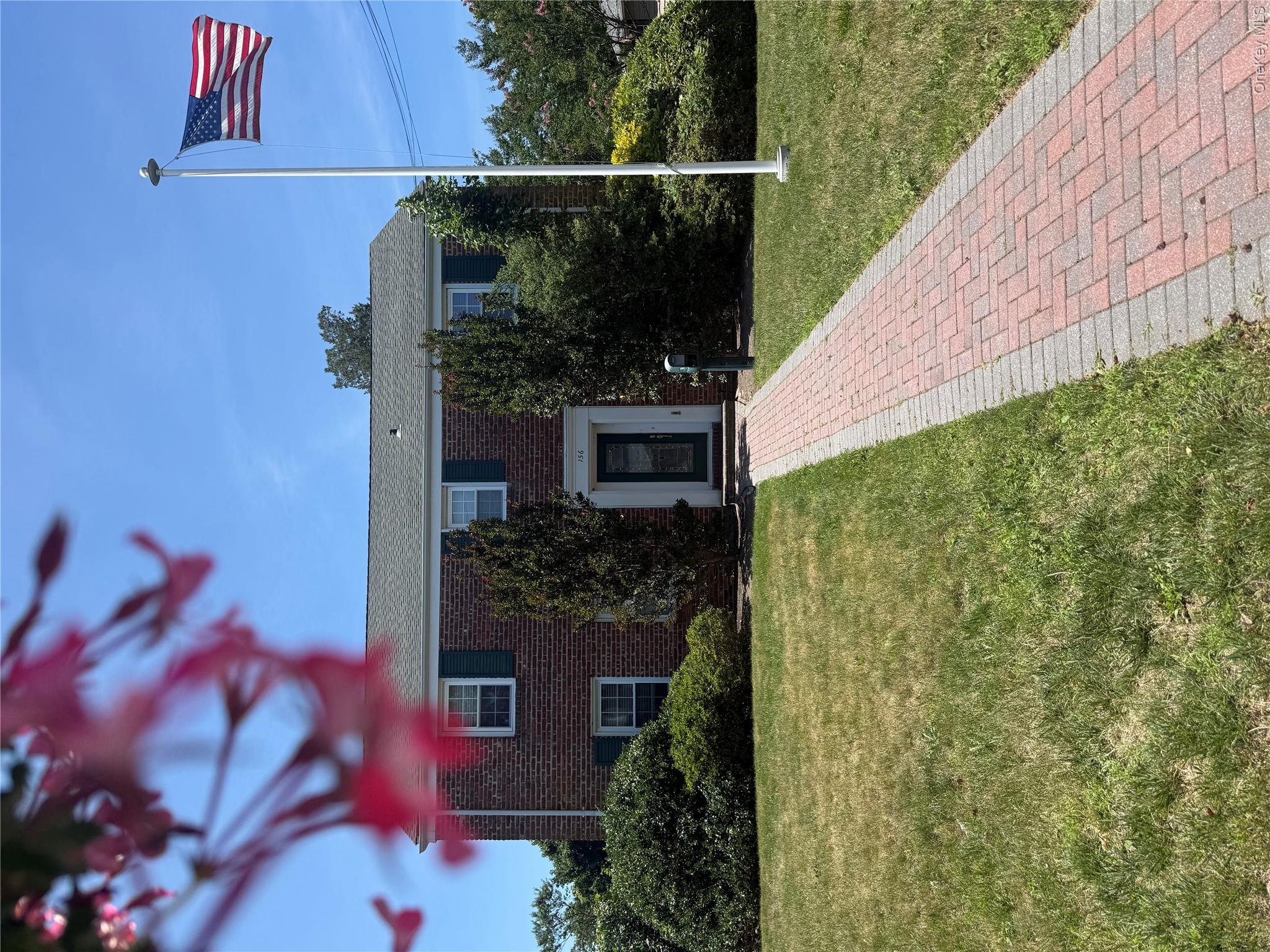 156 N Ocean Avenue Property Photo 1