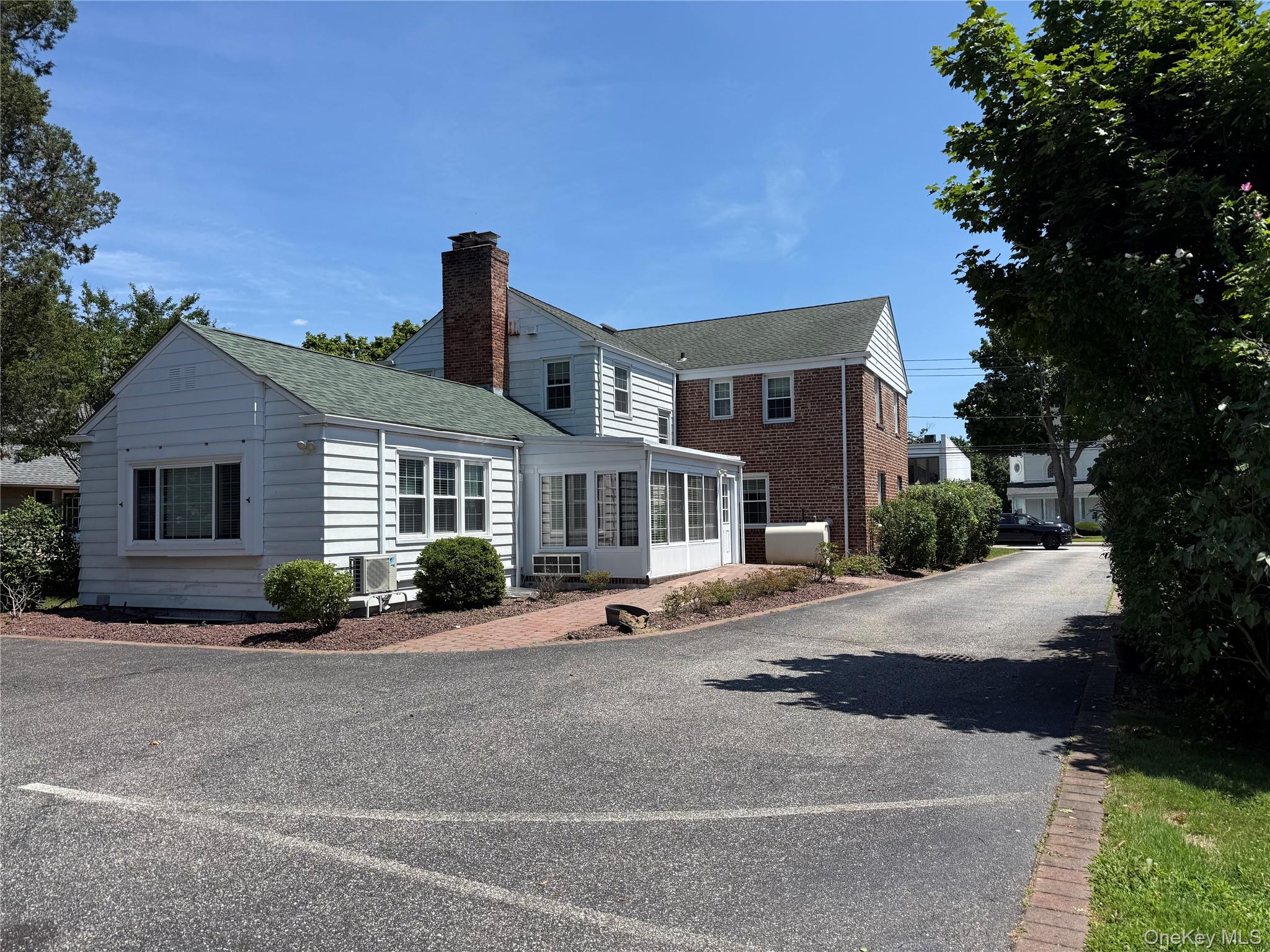 156 N Ocean Avenue Property Photo 3