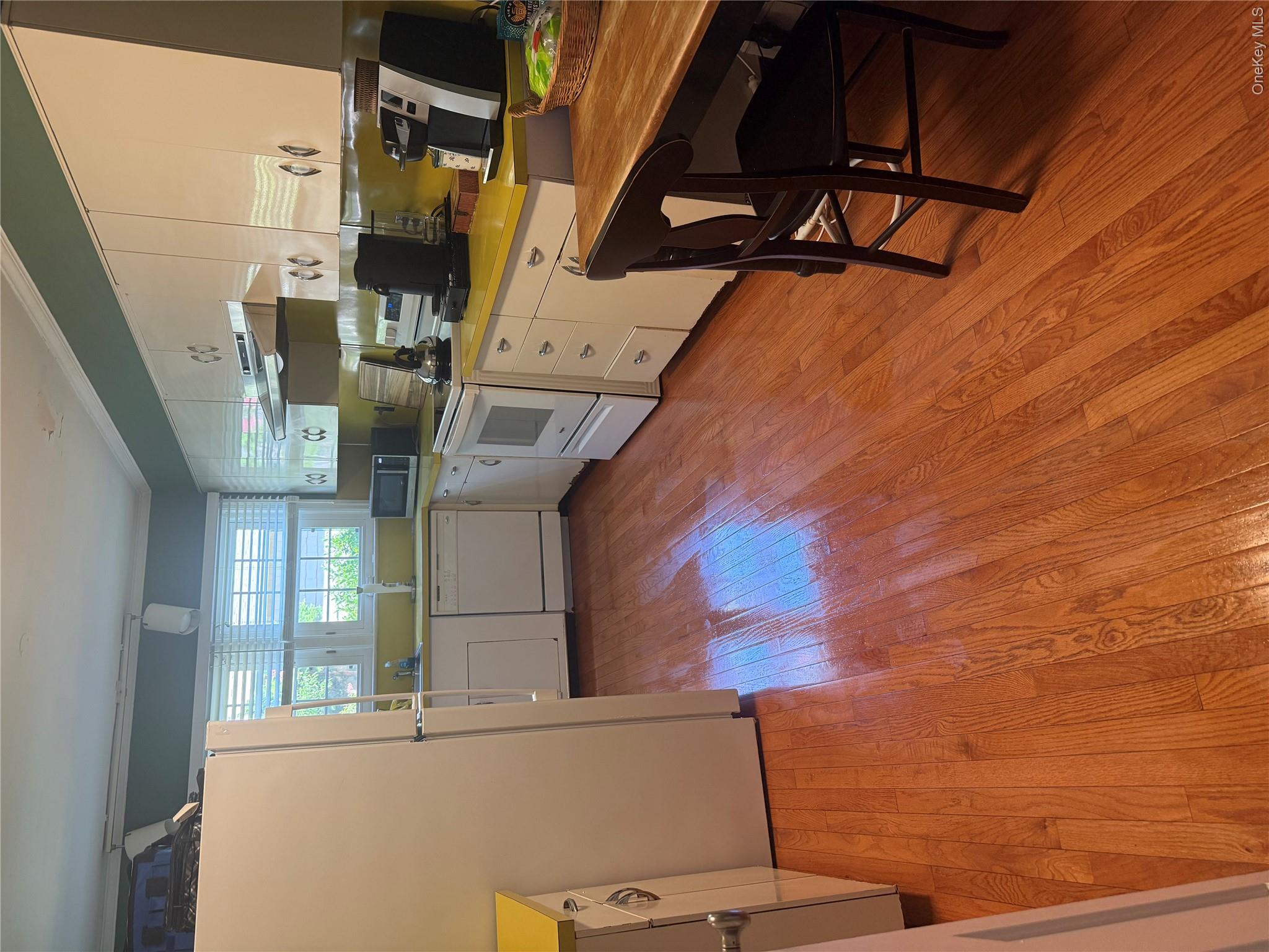 156 N Ocean Avenue Property Photo 7