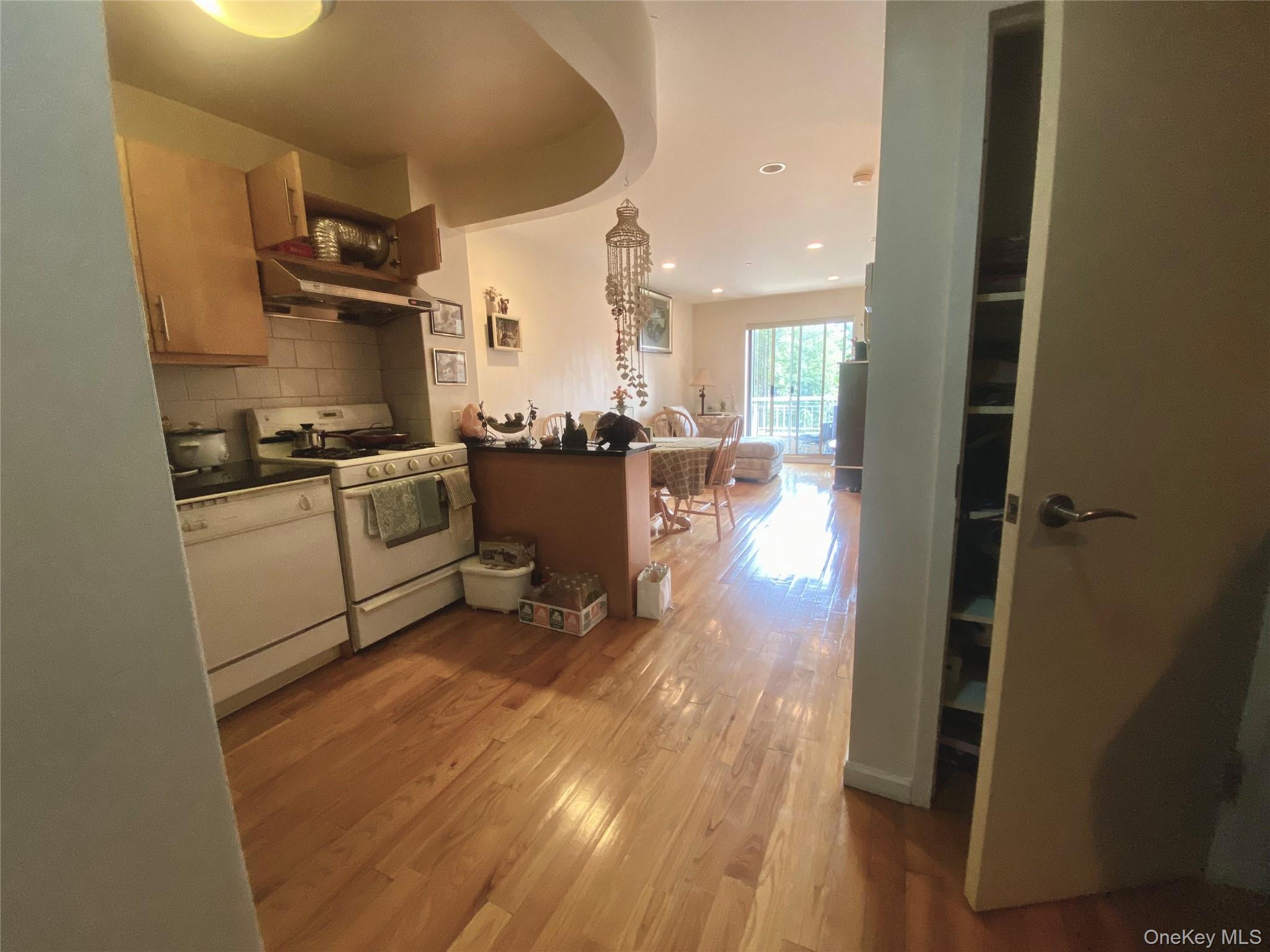 38-22 147th Street 5b Property Photo 9