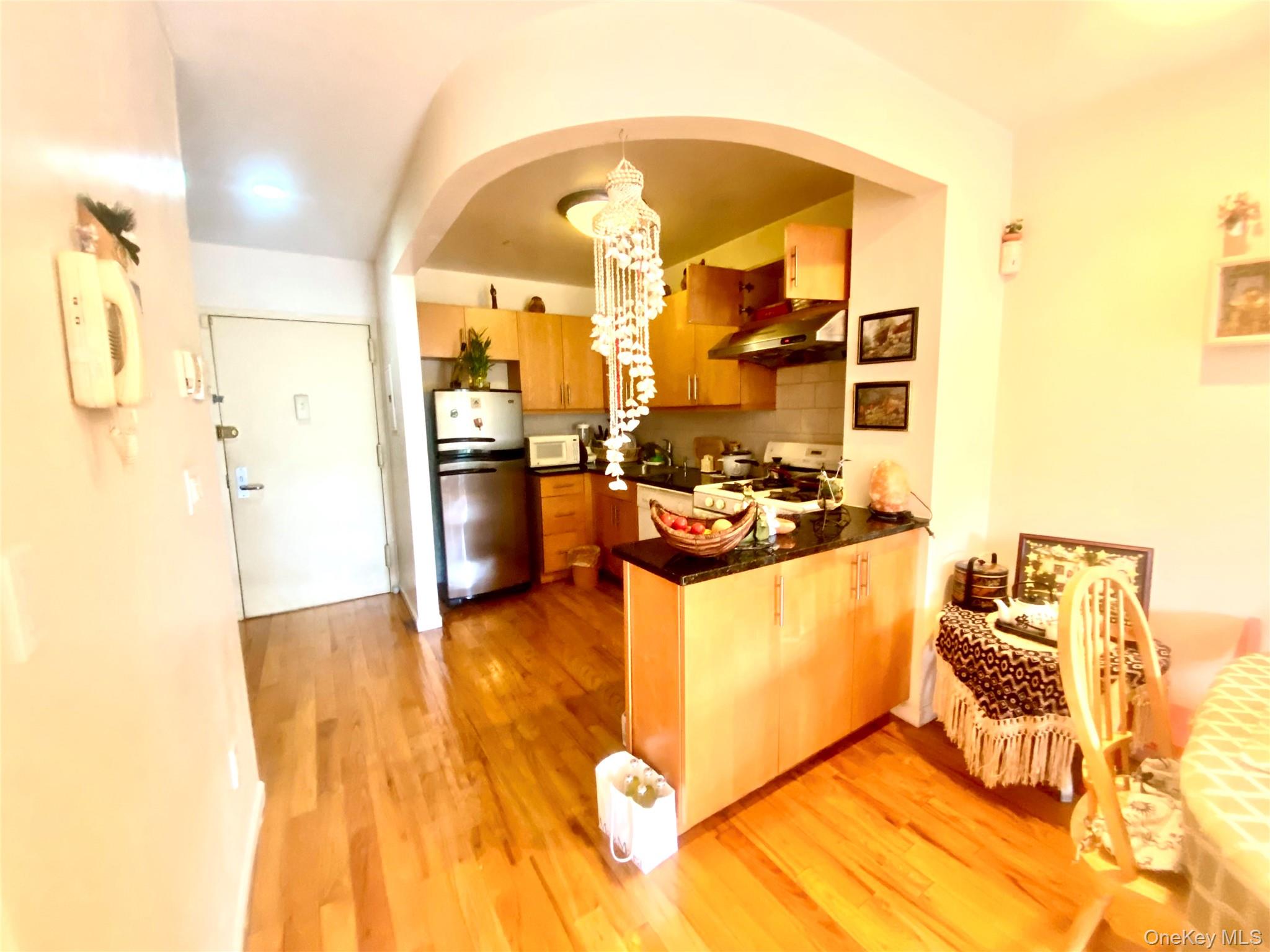 38-22 147th Street 5b Property Photo 11