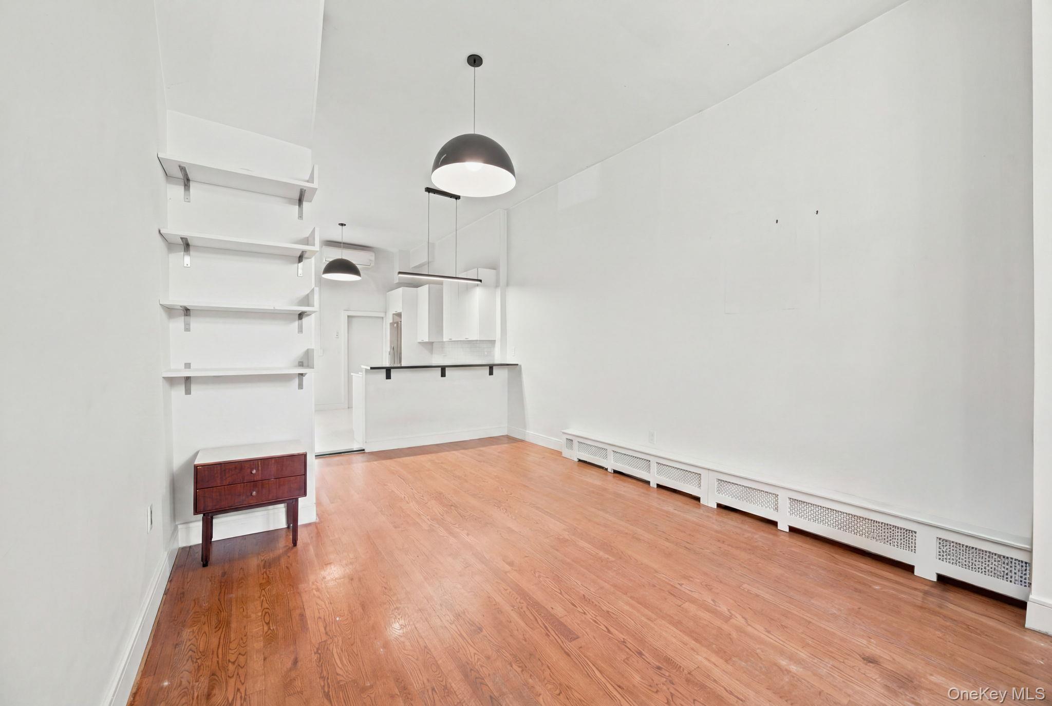 251 Graham Avenue Property Photo 7