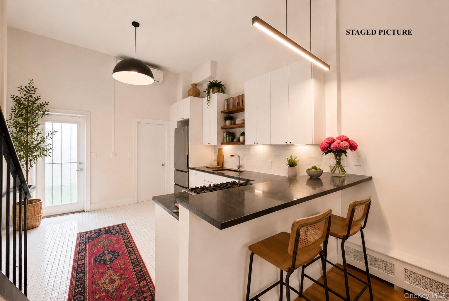 251 Graham Avenue Property Photo 8