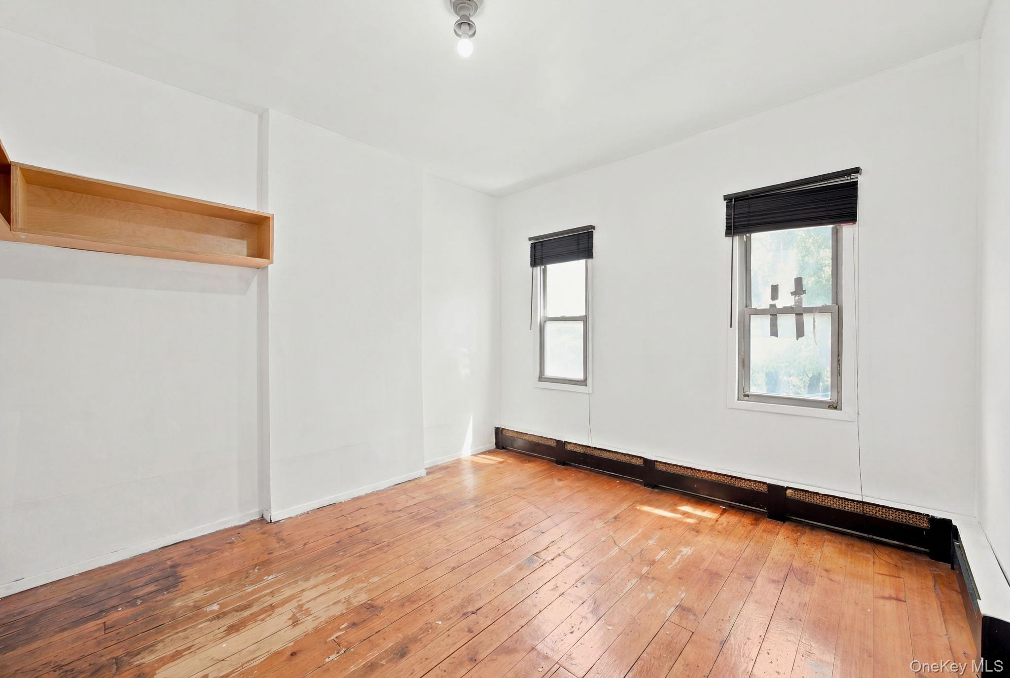 251 Graham Avenue Property Photo 14