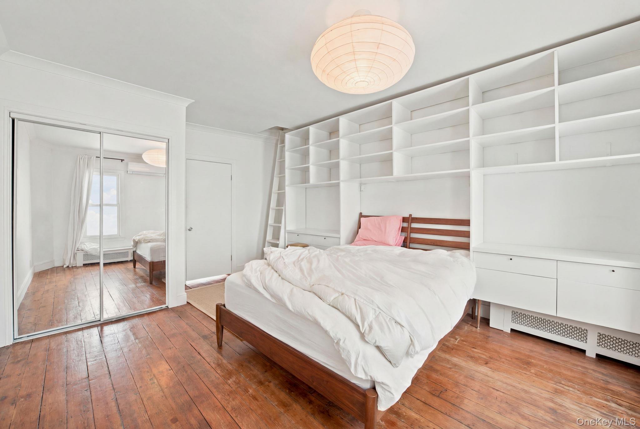 251 Graham Avenue Property Photo 18