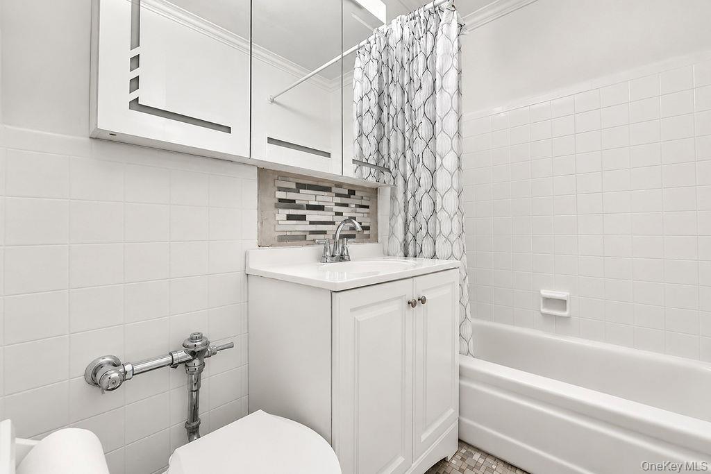 9910 60th Avenue 5j Property Photo 12