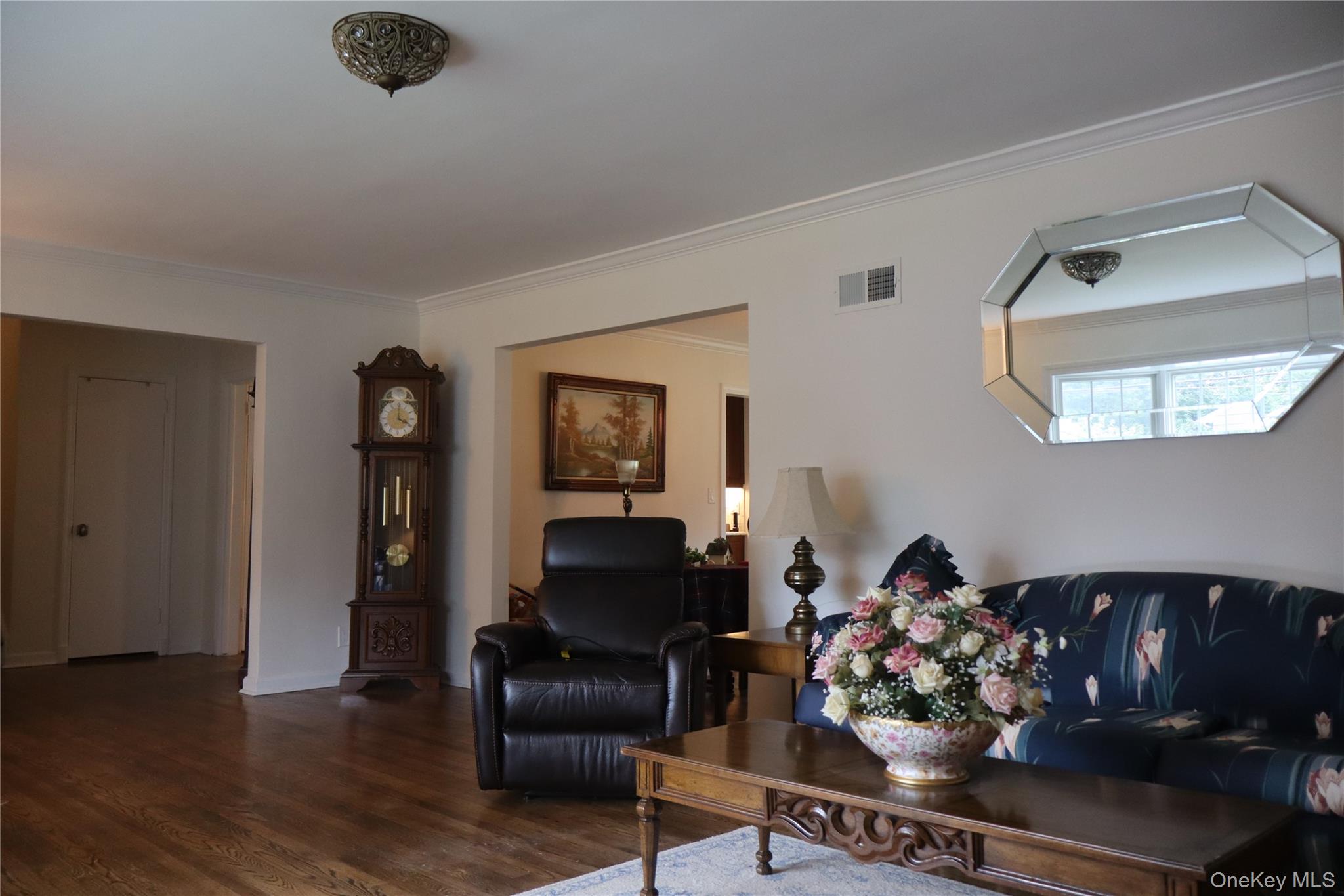 52 Runyon Property Photo 6