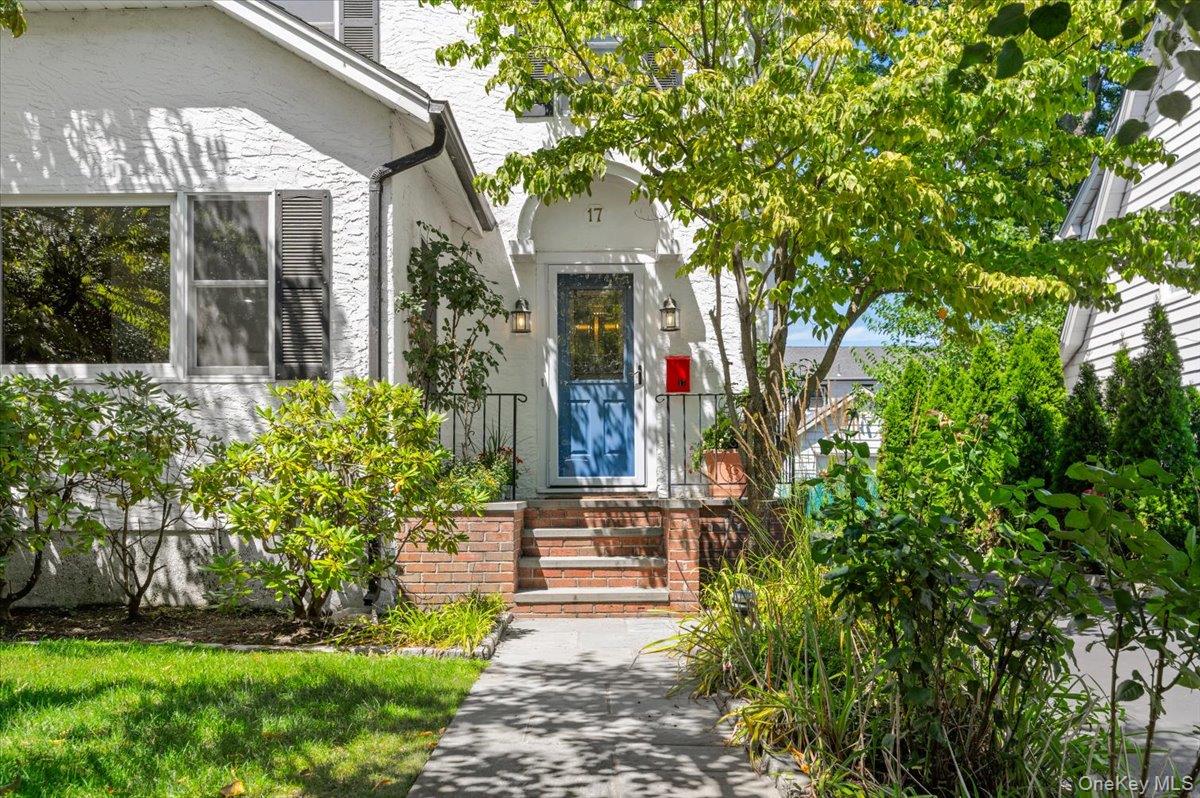 17 Cypress Avenue Property Photo 2