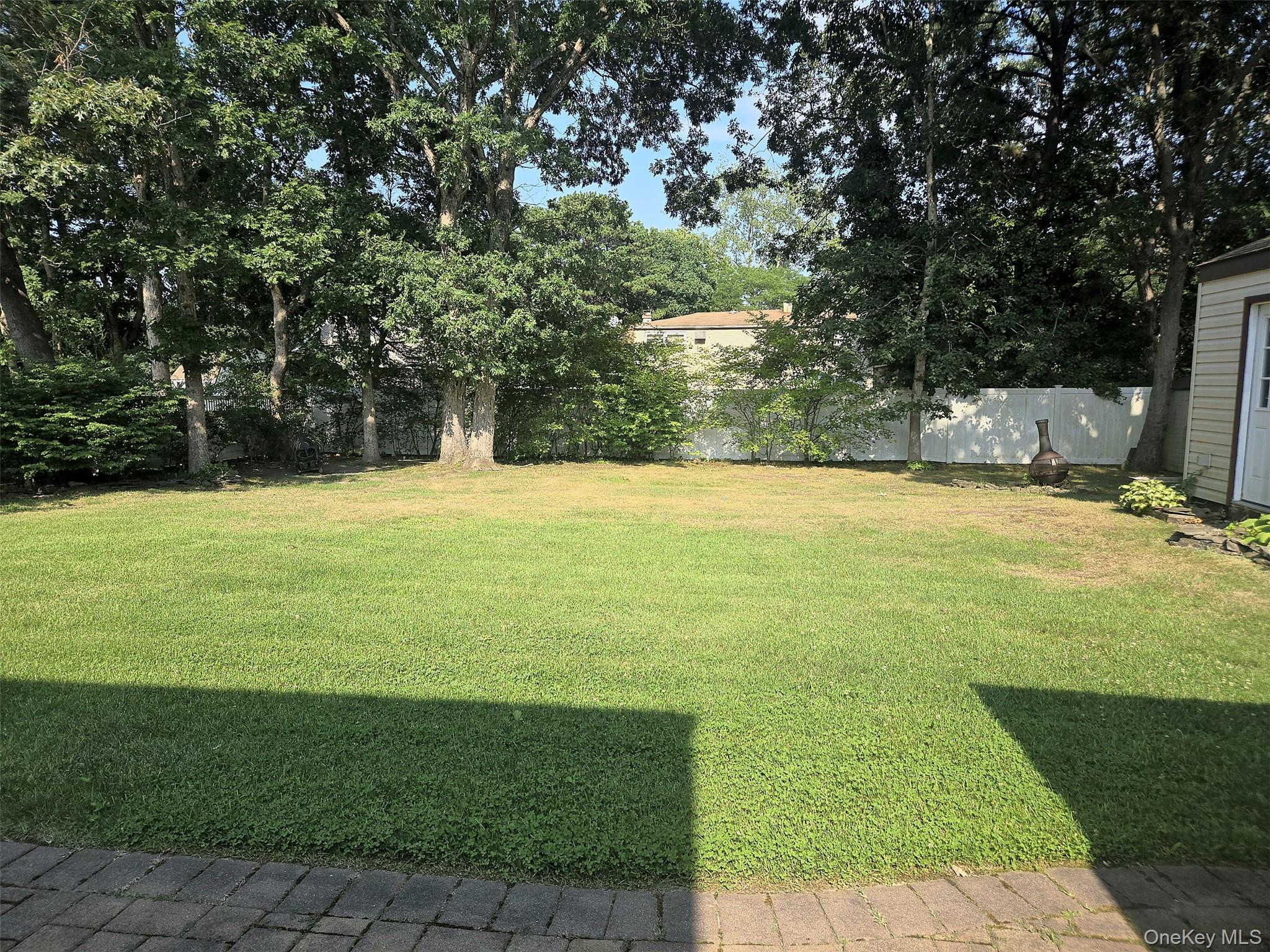 60 Meyer Lane Property Photo 8
