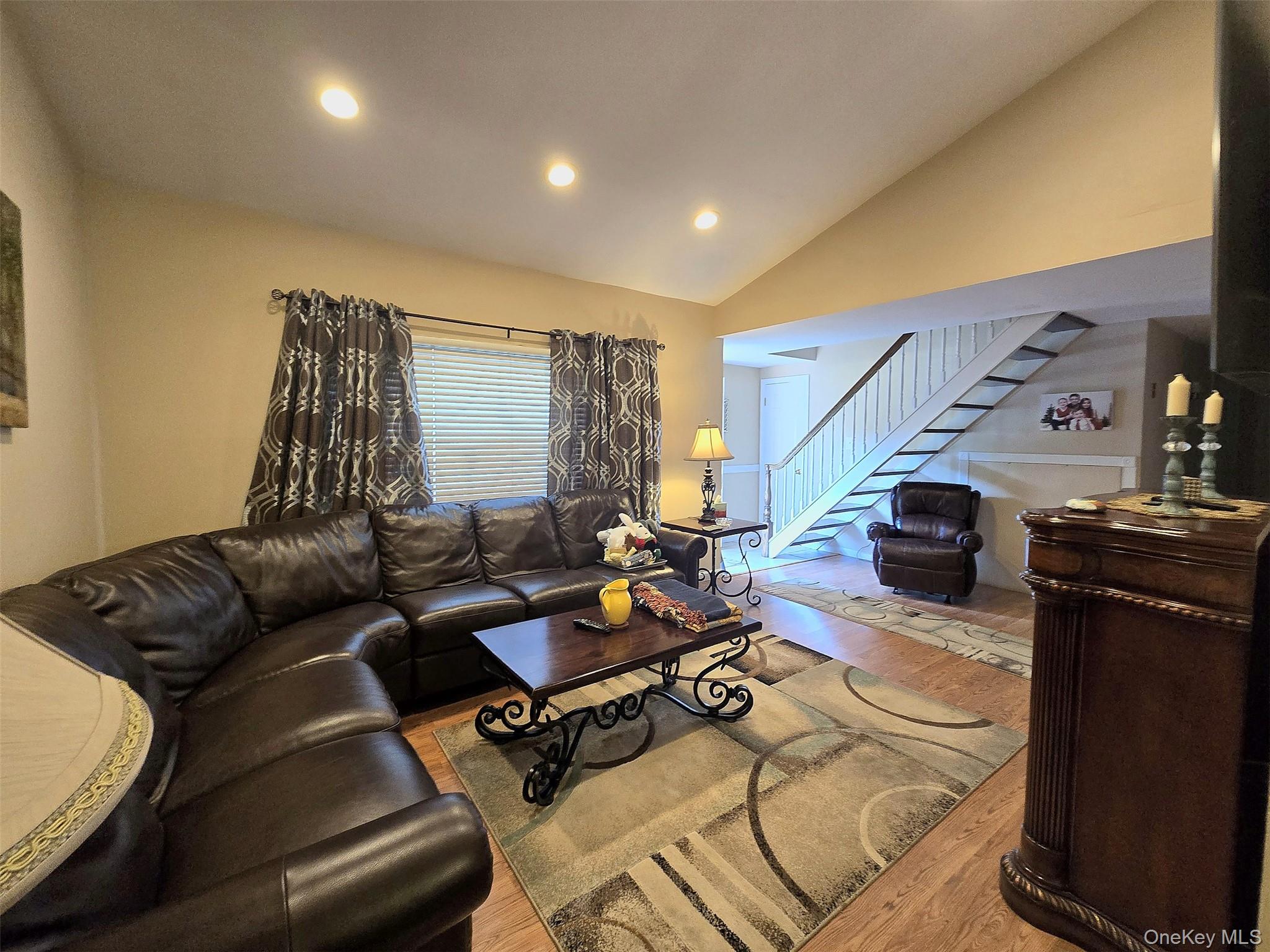 60 Meyer Lane Property Photo 12