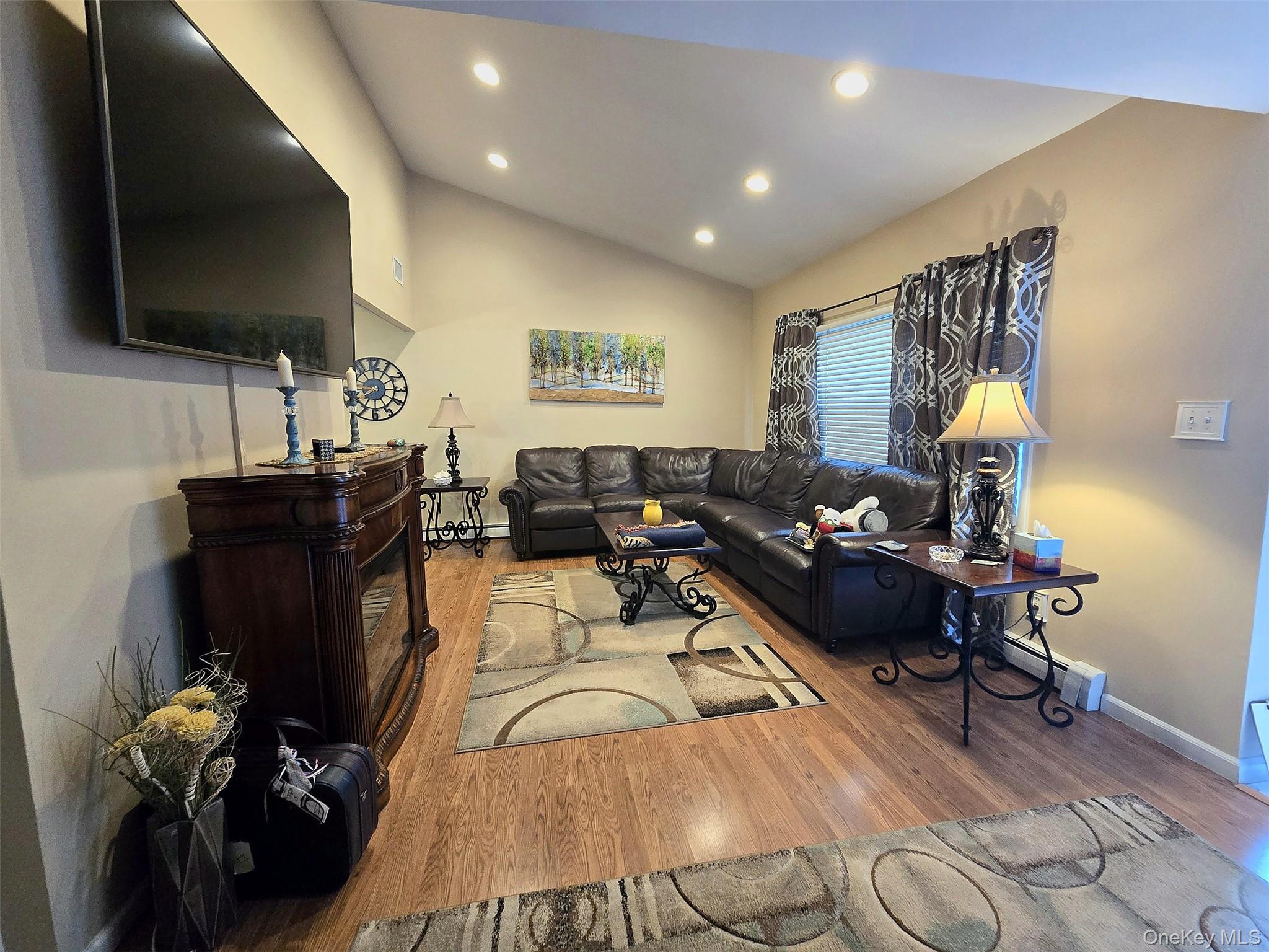 60 Meyer Lane Property Photo 13