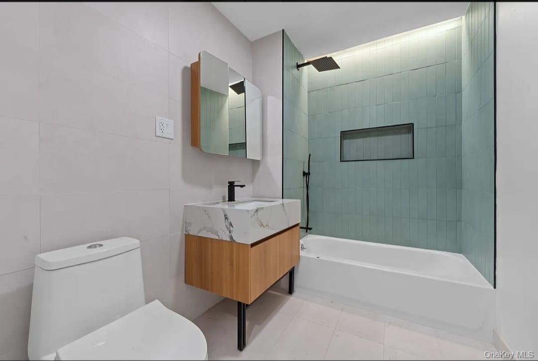 933 Brooklyn Avenue Property Photo 3