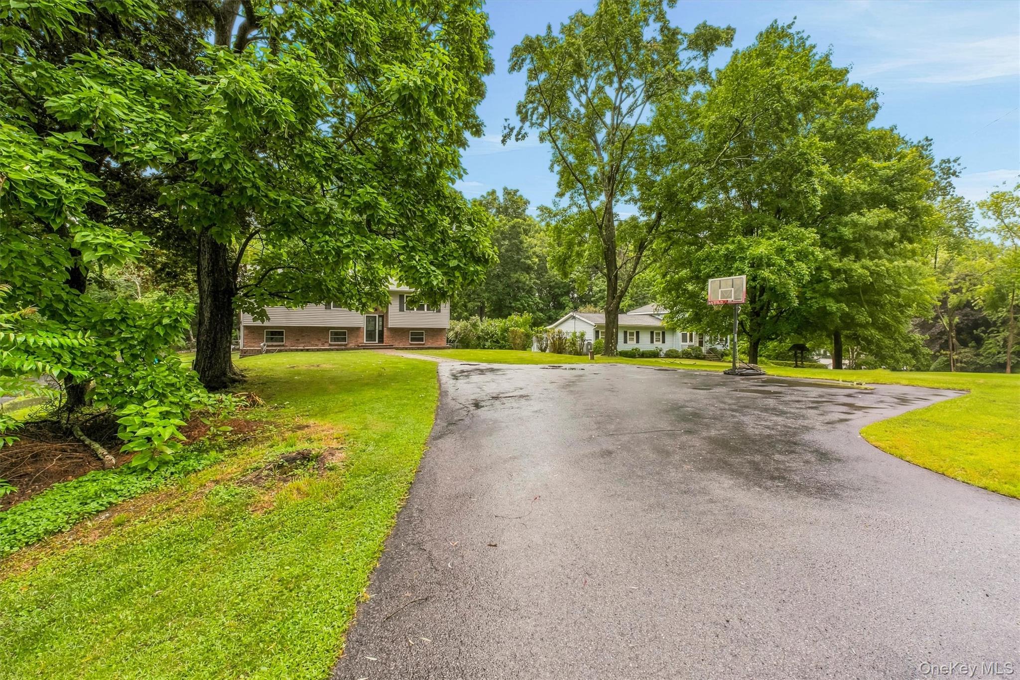 2 Netherwood Drive Property Photo 2