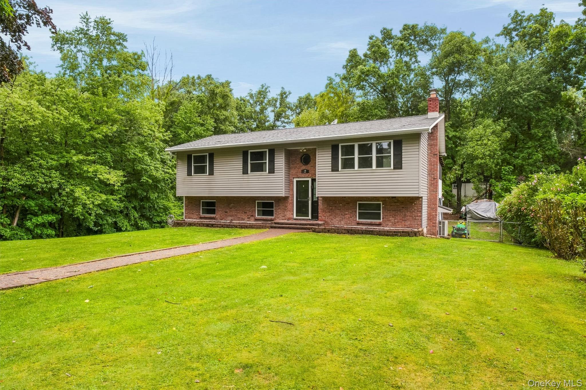 2 Netherwood Drive Property Photo 3
