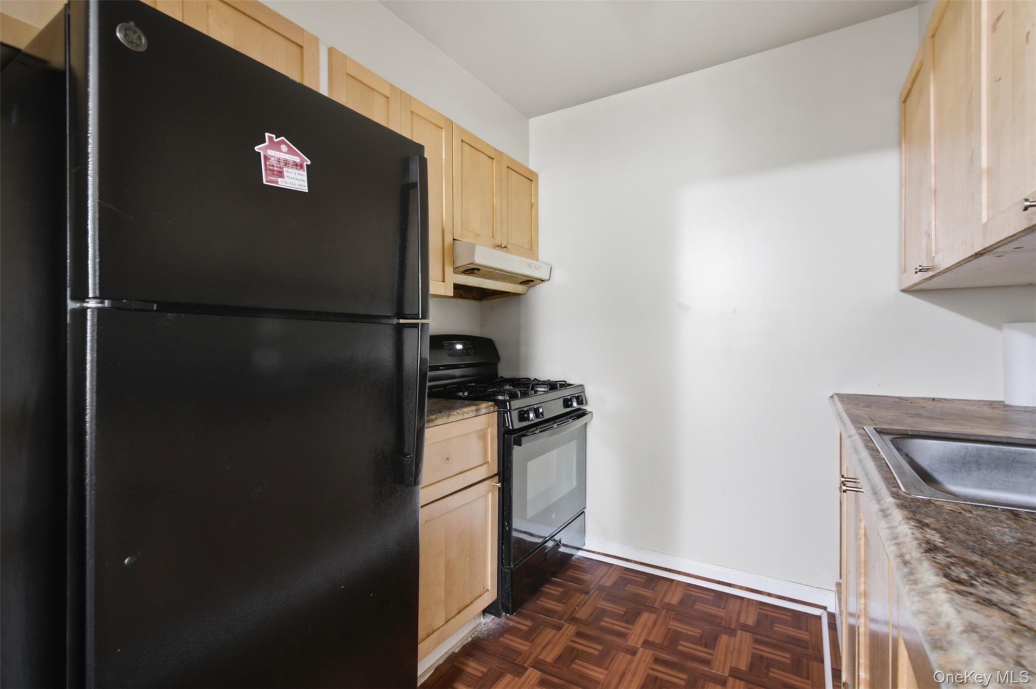 2000 Mapes Avenue Property Photo 6