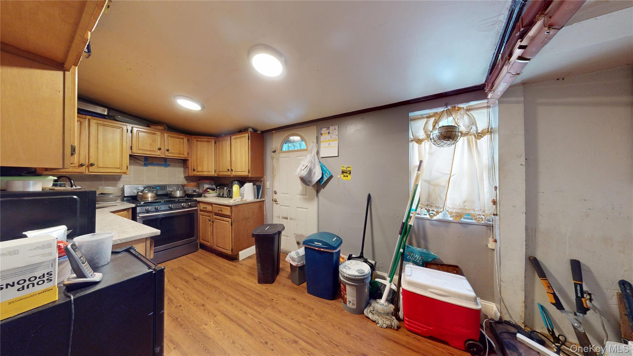 1711 Rockaway Parkway Property Photo 9