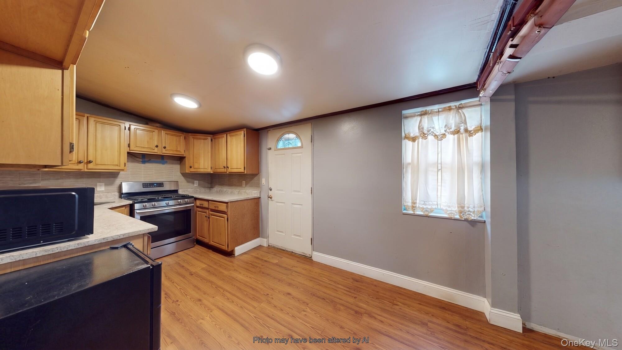 1711 Rockaway Parkway Property Photo 10