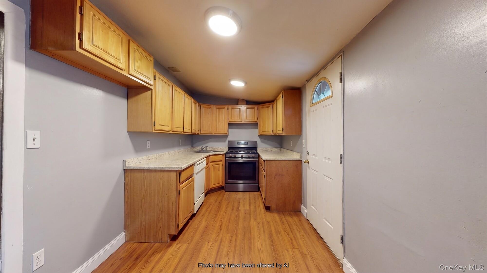 1711 Rockaway Parkway Property Photo 12
