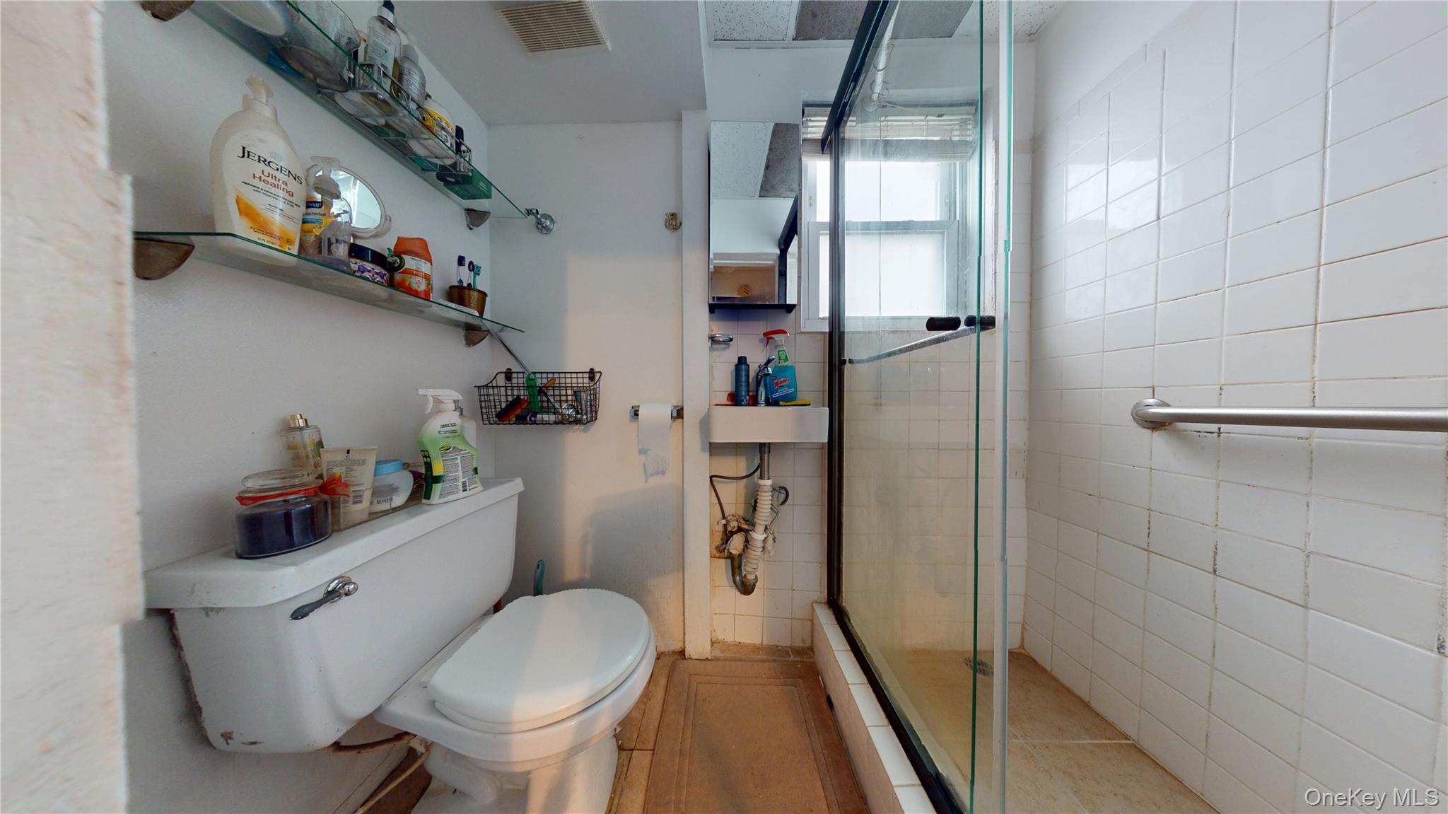 1711 Rockaway Parkway Property Photo 15
